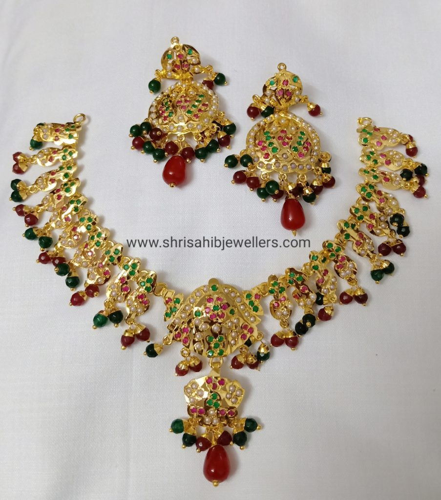 Beautiful Jadau Necklace Set