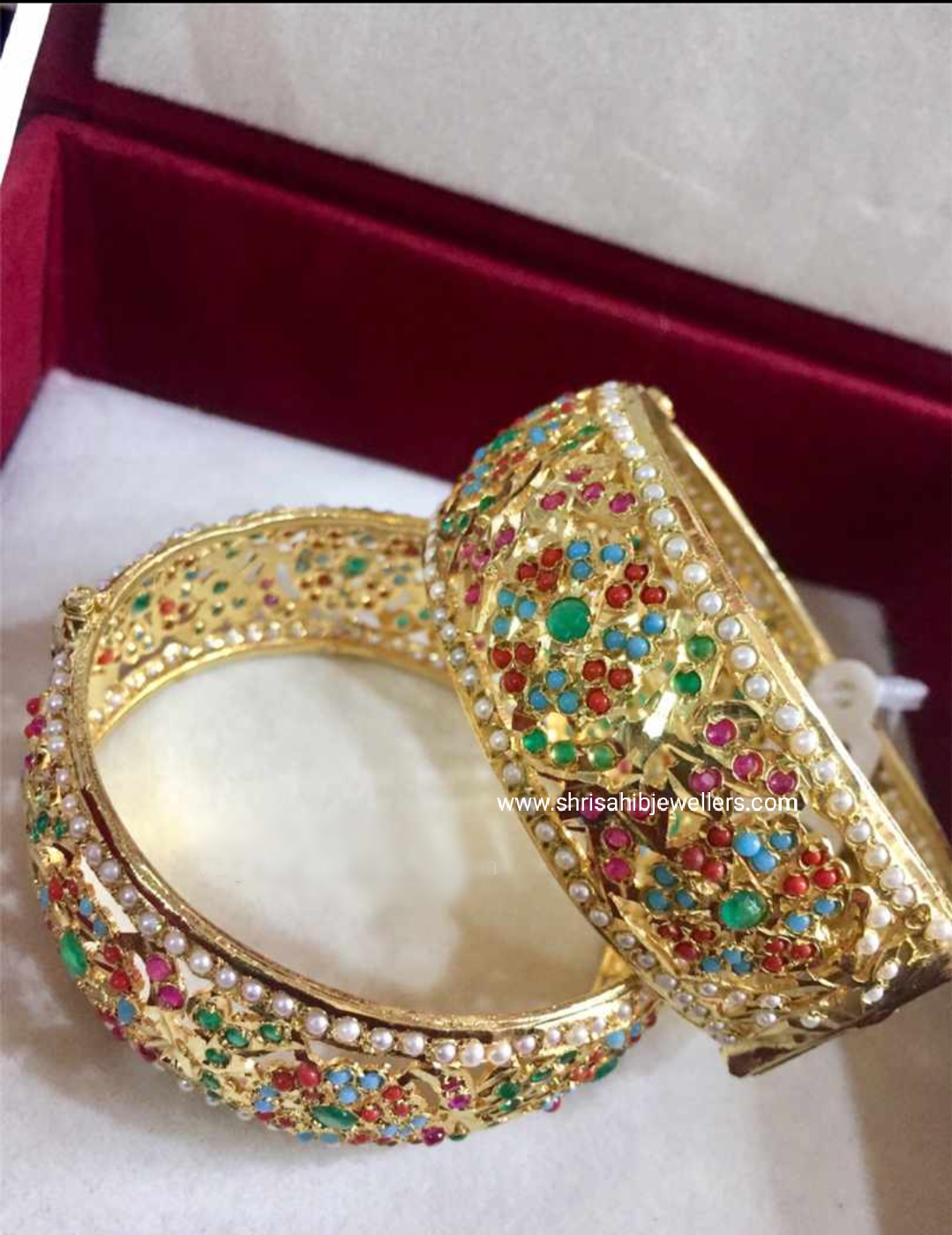 22ct Gold Finishing Products Of Hyderabad Jadau Kade/Bangle - Jadau ...