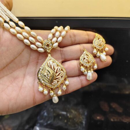 Light Weight jadau Choker Set in Pearl