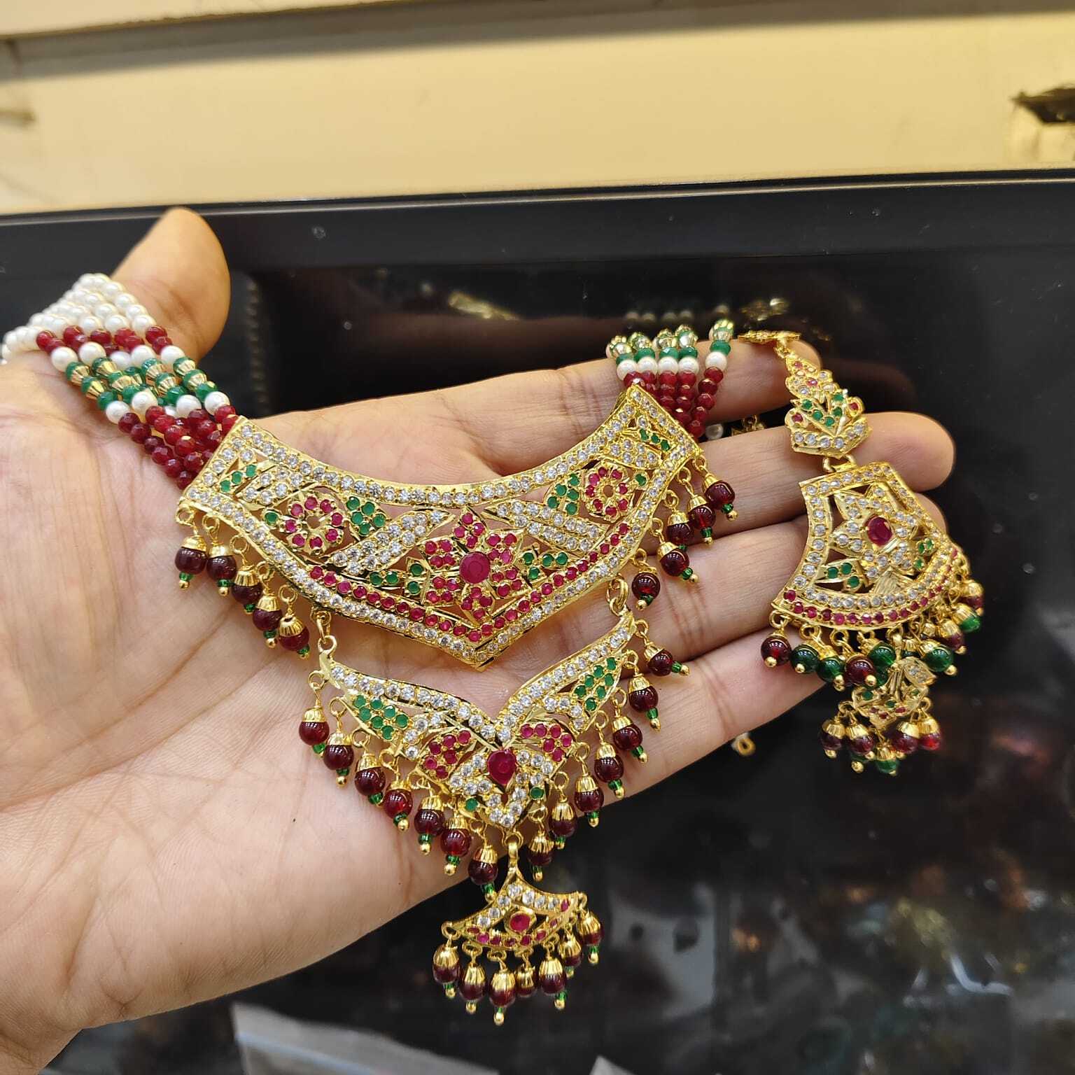 online Ruby Green Jadau Choker Set